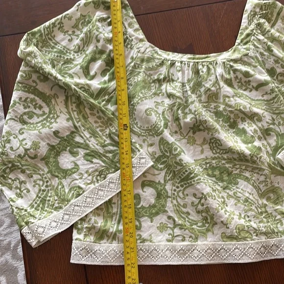 Nicole miller square neck linen blend paisley top. Beautiful and feminine. - Picture 6 of 8